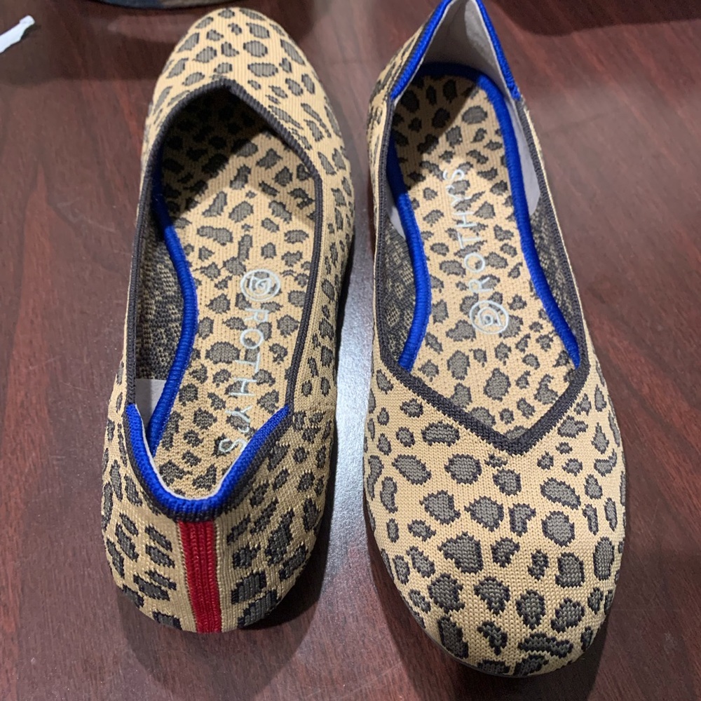 Rothys leopard flats size 8.5